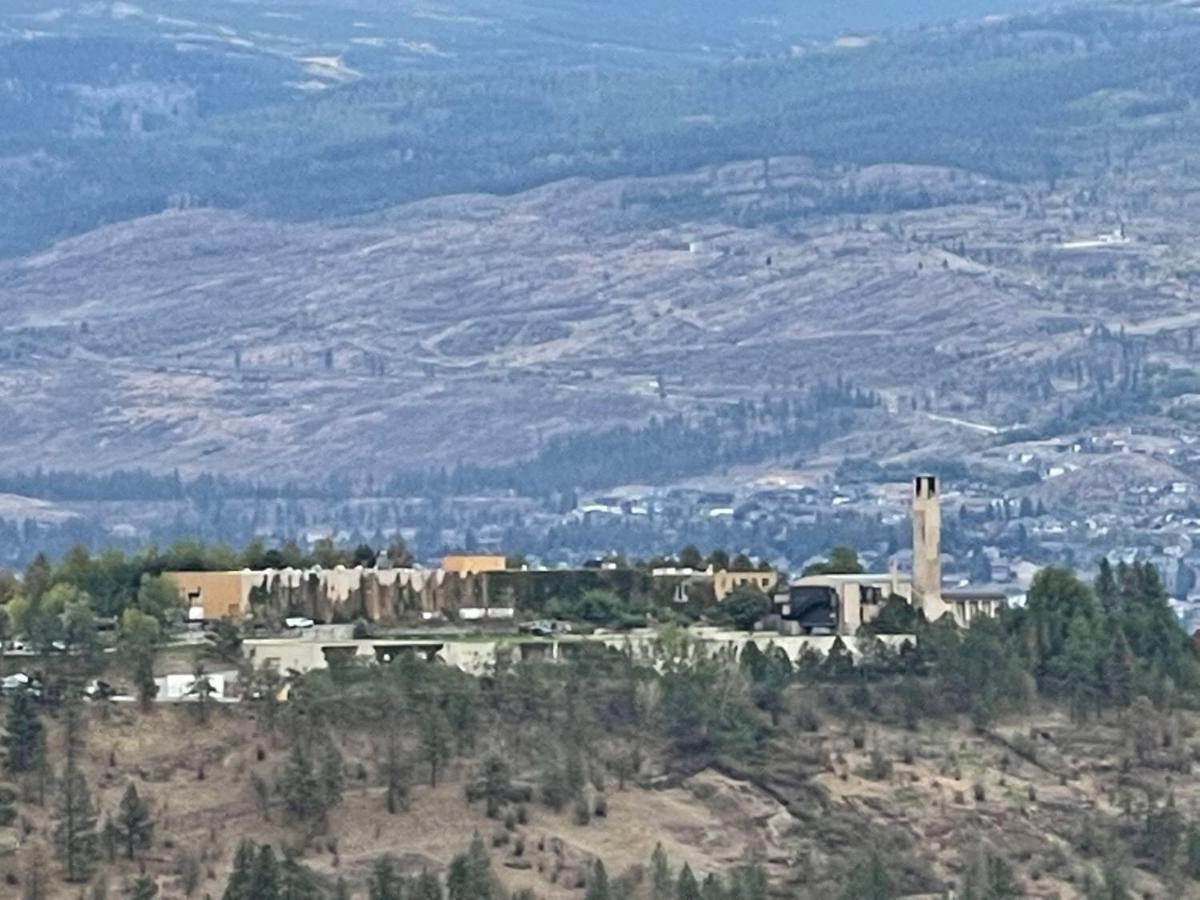 Stay In The Okanagan - Copper Sky, Вест-Келоуна Экстерьер фото
